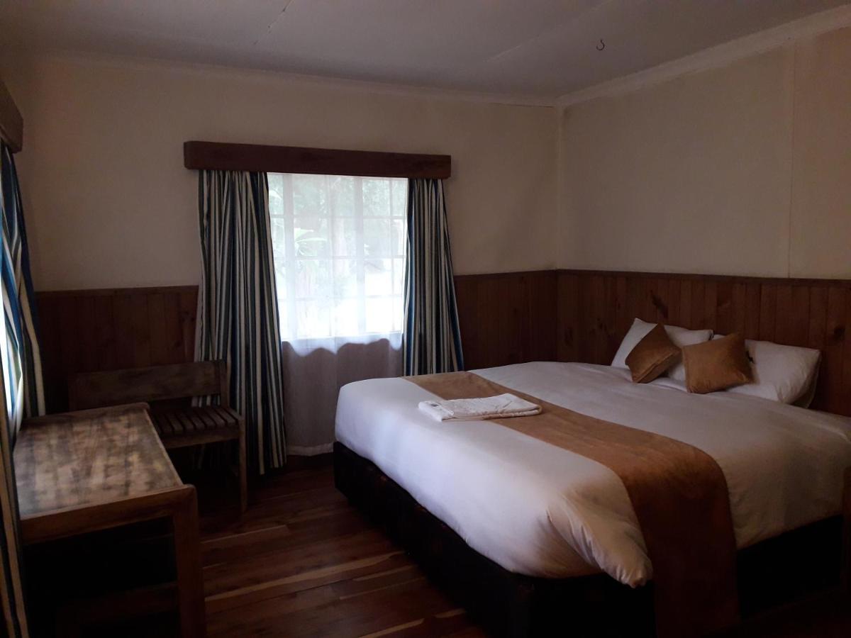 Naro Moru River Lodge Eksteriør billede